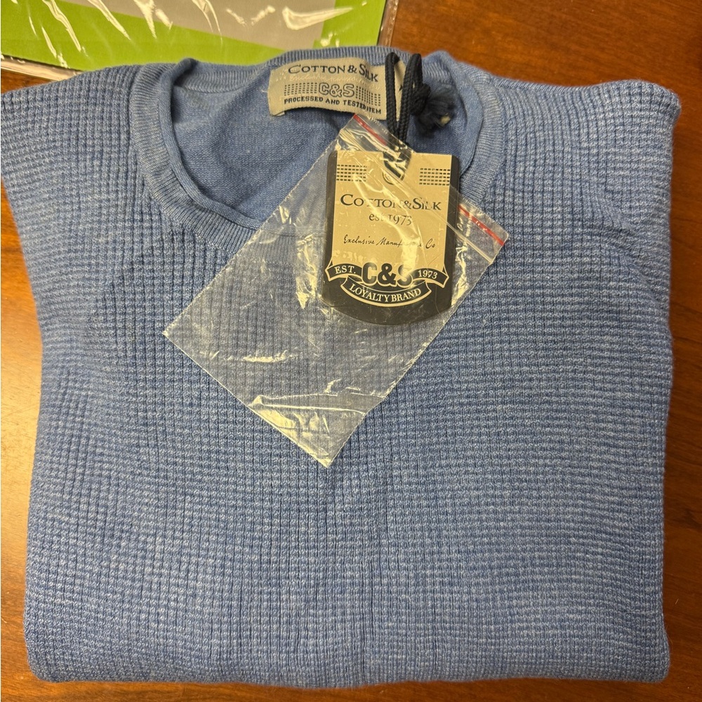 NWT Men's L size knit  Sweater viscose